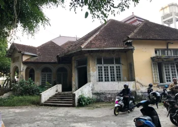 rumah tua