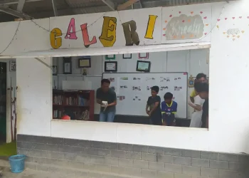 pahlawan pendidikan