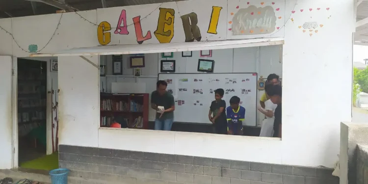pahlawan pendidikan
