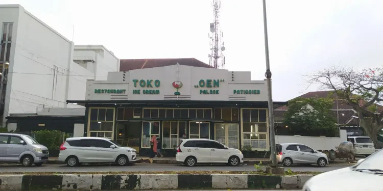 penebangan pohon