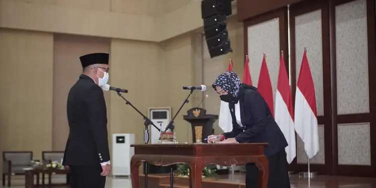 Dewanti Rumpko, melantik pejabat baru Pemkot Batu