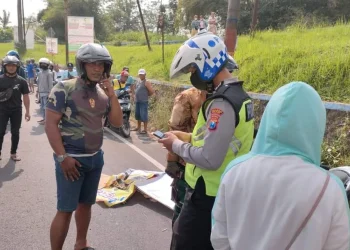 laka lantas perempuan tewas di TKP