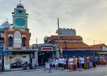 Shalat Idul Fitri di Jalan