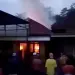 Rumah ludes terbakar
