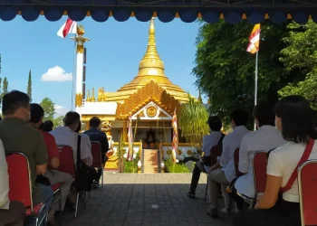 Umat budha rayakan waisak