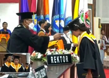 Wisuda Unikama