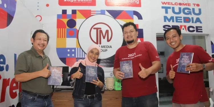 Pengurus AMSI kunjungan Tugu Media Group