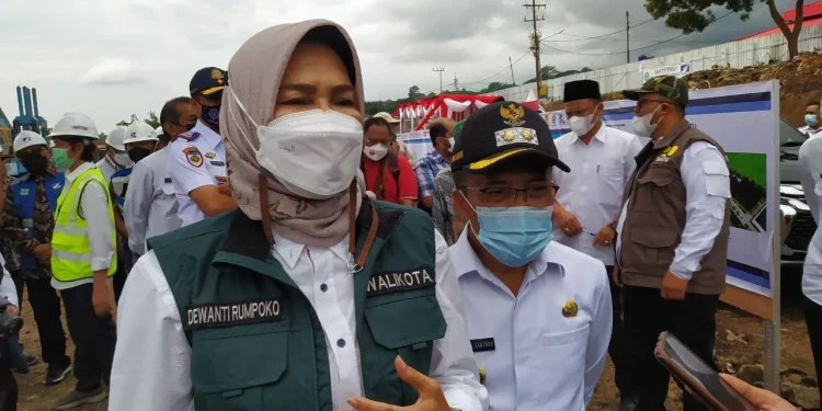 Dewanti Rumpoko bicara soalKereta gantung Kota Batu