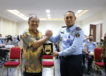 Motivator Nasional Dr Aqua Dwipayana Optimis Kantor Imigrasi Kelas I Non TPI Bogor Raih Predikat WBBM