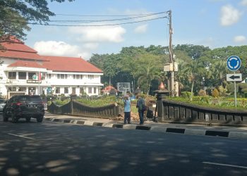 Tembok Bundaran Tugu Kota Malang