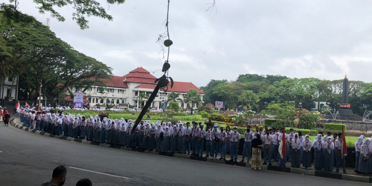 Ribuan Siswa SMA Kota Malang