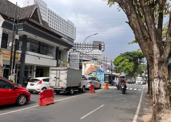 Rambu baru di Jembatan Tunggulmas