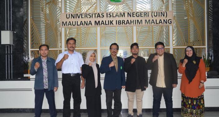 Tim Debat Bahasa Arab Mahasiswa UIN Malang