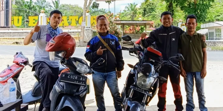 Bertemu penyandang Tuli di Tugu Ekuator Pelalawan