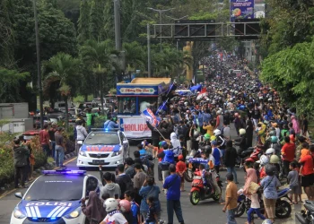 Aremania sambut Arema FC