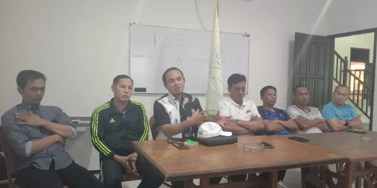 Kejuaraan Bulu Tangkis Piala Wali Kota
