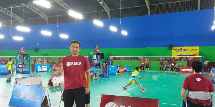 kejuaraan bulu tangkis
