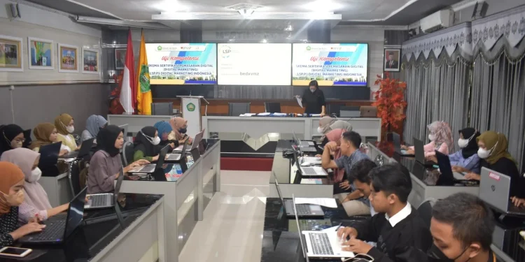 unisma,feb unisma - Usai Tandangani MoA, FEB UNISMA Gelar Uji Sertifikasi Kompetensi Digital Marketing
