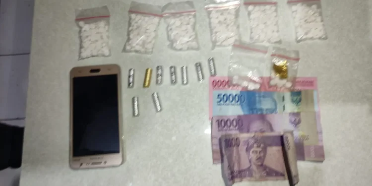 Edarkan Pil Double L ditangkap polisi