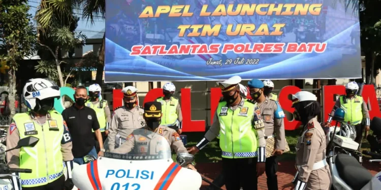Tim urai kemacetan Polres Batu