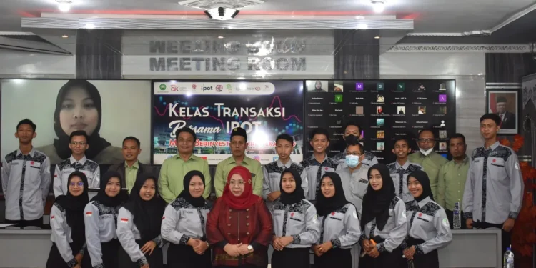 FEB Unisma