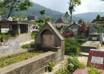 Lahan makam umat kristiani di Kota Batu menyusut