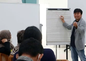 Belajar kepemimpinan dari CEO PT Paragon