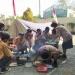 SMP 4 YPK Malang berkemah dan memasak