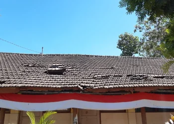 sekolah rusak
