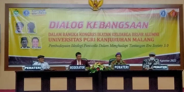 Kongres alumni Unikama
