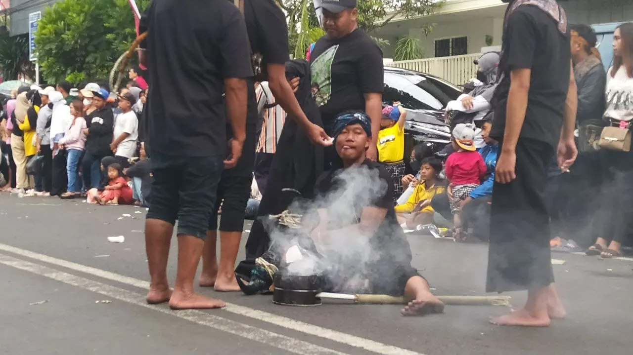 karnaval 1.000 bantengan