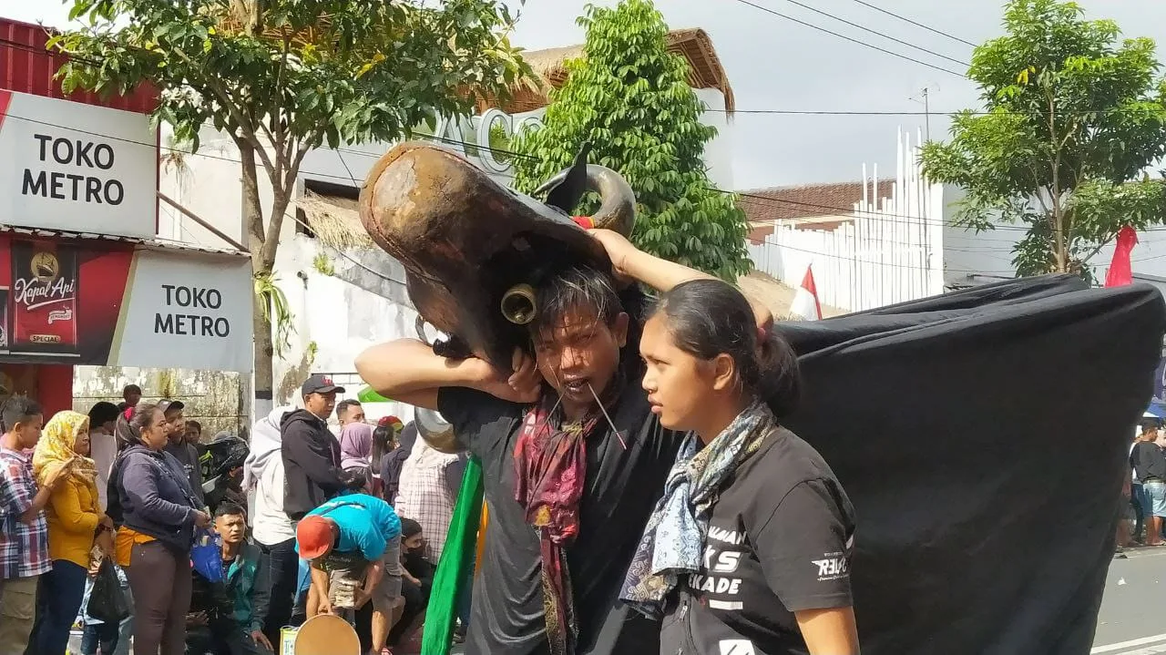 karnaval 1.000 bantengan