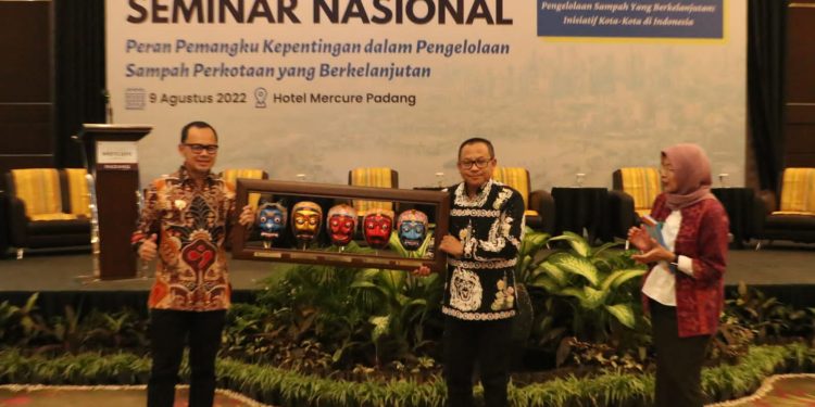 Wali Kota Malang Seminar Apeksi di Padang