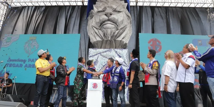 patung singa tegar jawara