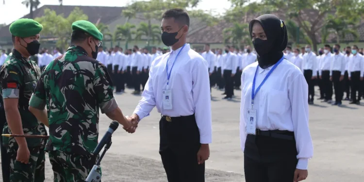 Latihan dasar Mahasiswa Baru Polinema