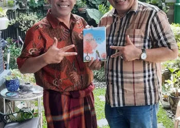 Buku dan Aqua Dwipayana