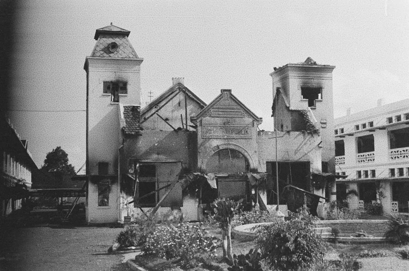 malang bumi hangus