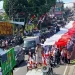 Bendera merah putih diarak