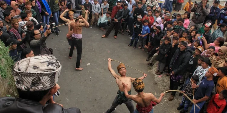 Tradisi Adat Suku Tengger