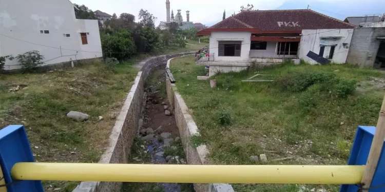 banjir bandang