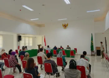 Sidang tipiring iklan tanpa izin