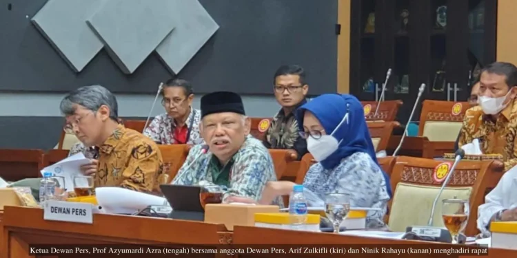Dewan pers