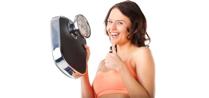 Ilustrasi turunkan berat badan dengan defisit kalori.