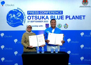 Penandatanganan MOU antara PT Amerta Indah Otsuka dengan Kementerian Lingkungan Hidup dan Kehutanan (KLHK) RI.