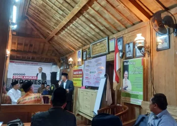 Coach Fahmi saat memberikan materi.