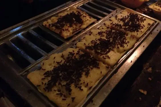 Ilustrasi kue pancong.