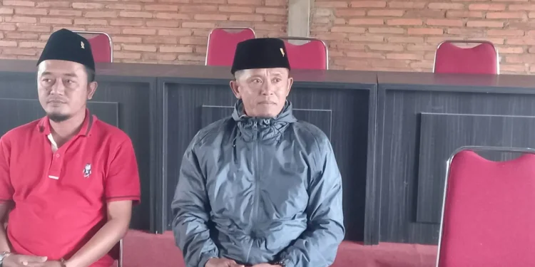 Kepala Desa Bringin, Teguh Patriajati (jaket abu-abu). Foto/Aisyah