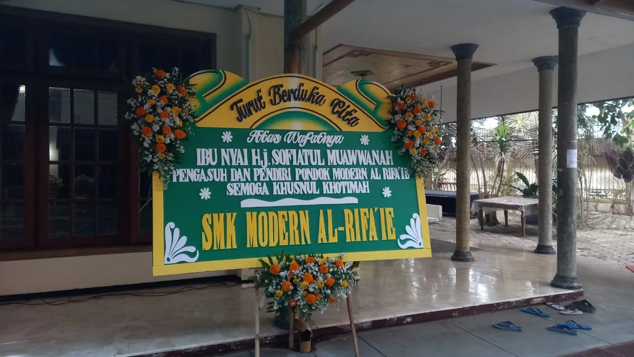 Ucapan duka cita di dalem Pondok Pesantren Al-Rifarie 1.