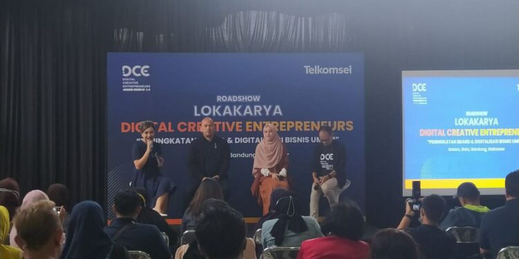 Ratusan UMKM di Indonesia berkumpul di Kota Batu mengikuti program Digital Creative Enterpreneurs (DCE 2.0) yang dihelat di Kantor PLUT KUMKM Kota Batu, Kamis (22/9/2022).