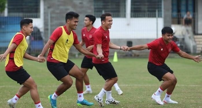 Striker Arema FC, Muhammad Rafli menjalani sesi latihan bersama Timnas Indonesia.